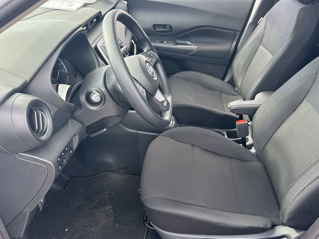 New 2025 Nissan Kicks Play S image 20