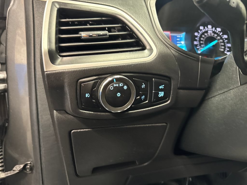 Certified 2023 Ford Edge SEL w/ Convenience Package AWD/4WD image 35