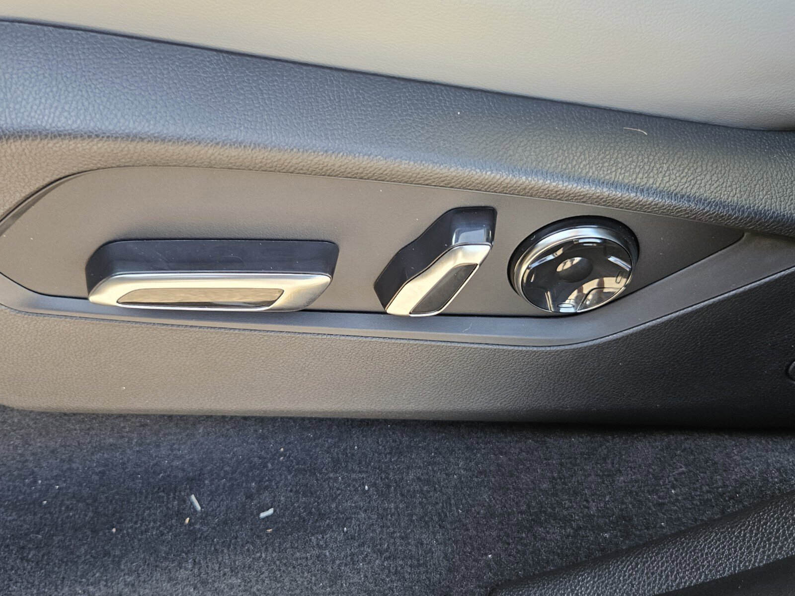 New 2025 Acura MDX FWD w/ Technology Package image 14