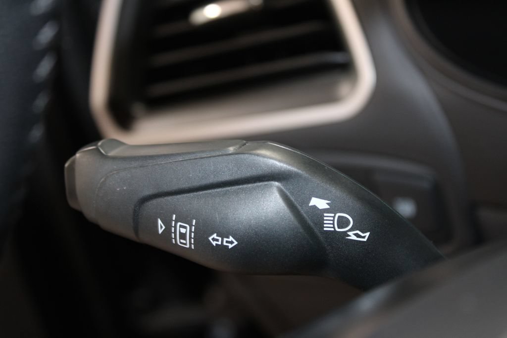 Used 2024 Ford Edge SEL AWD/4WD image 45