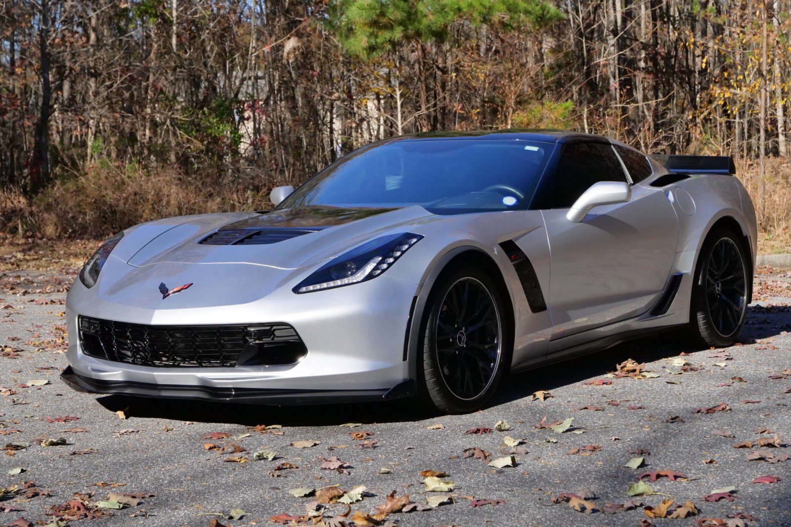 Used 2016 Chevrolet Corvette Z06 w/ 3LZ Preferred Equipment Group image 6