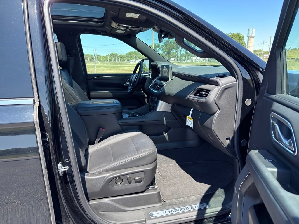 Used 2024 Chevrolet Tahoe LT AWD/4WD image 7