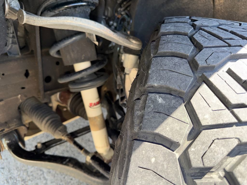 Used 2022 GMC Sierra 1500 AT4 w/ AT4 Preferred Package image 28