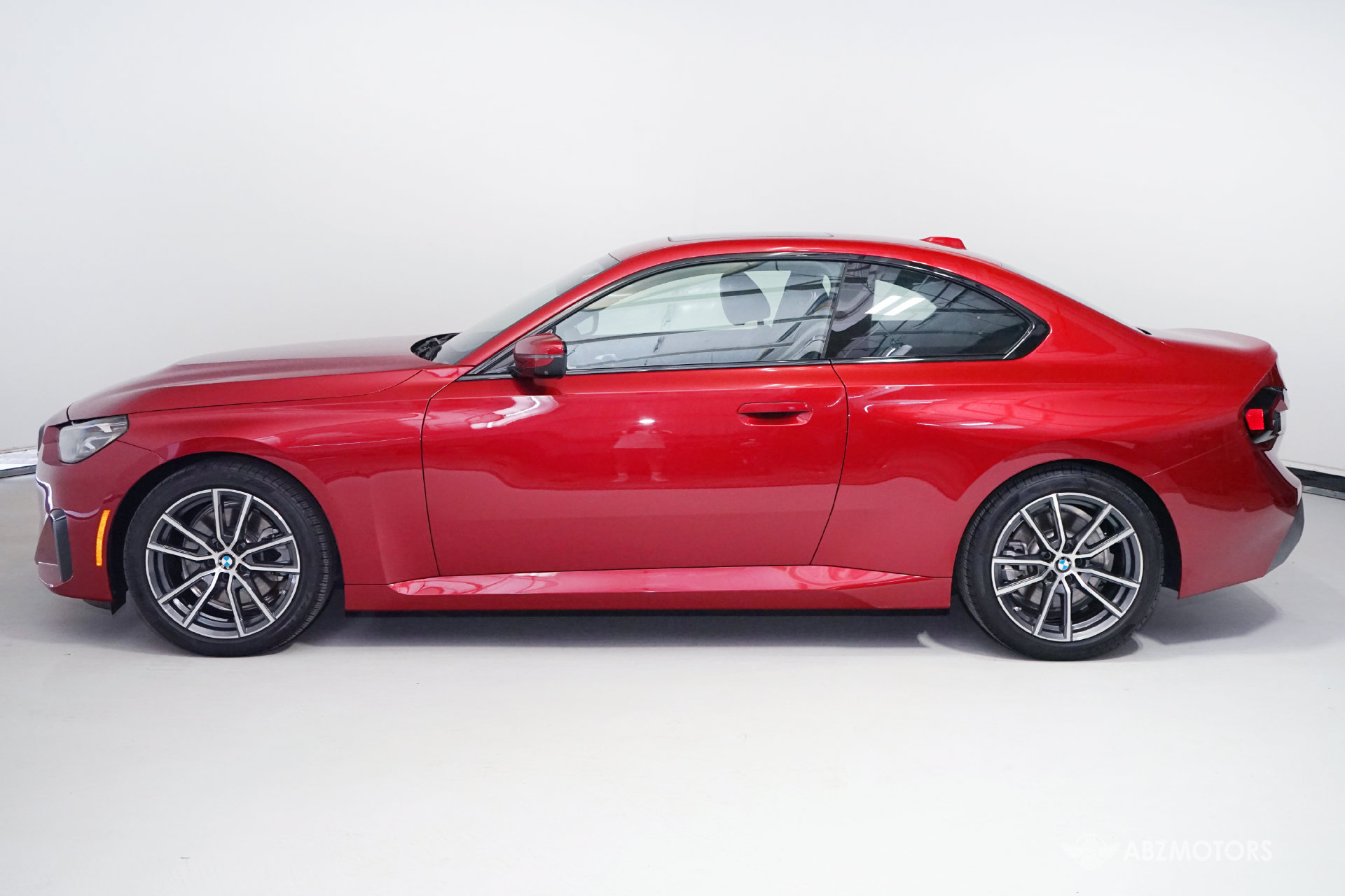 Used 2025 BMW 230i Coupe RWD image 4