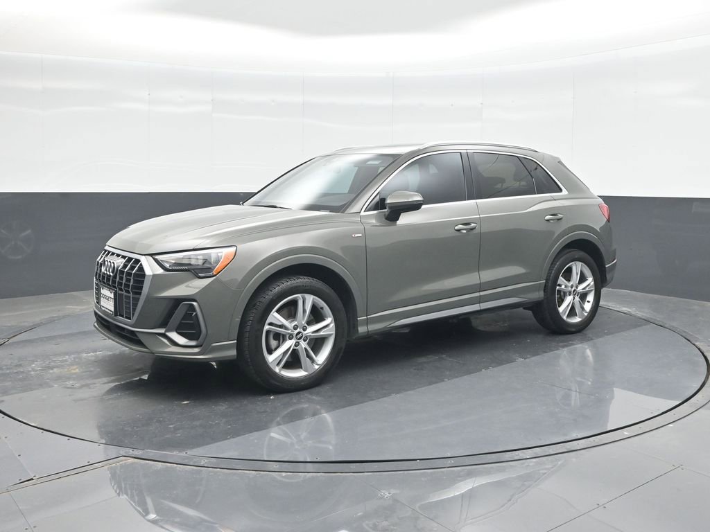 Used 2021 Audi Q3 2.0T Premium w/ Convenience Package AWD/4WD image 1