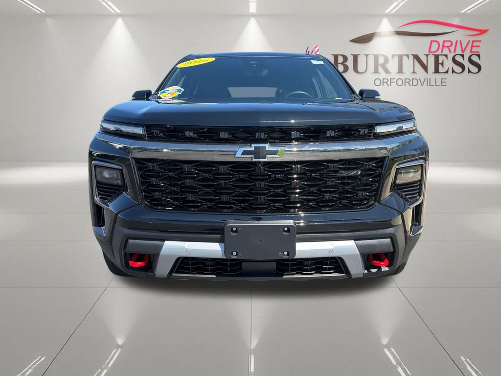 Certified 2025 Chevrolet Traverse Z71 w/ Enhanced Driving Package AWD/4WD image 3