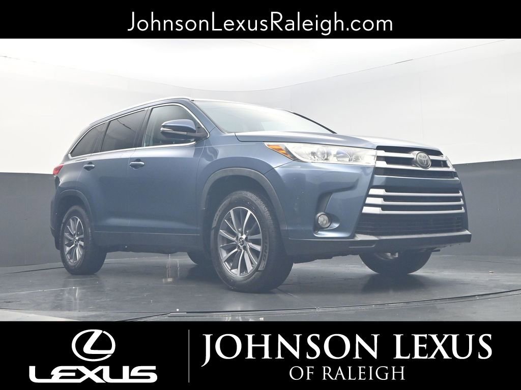 Used 2019 Toyota Highlander XLE image 14