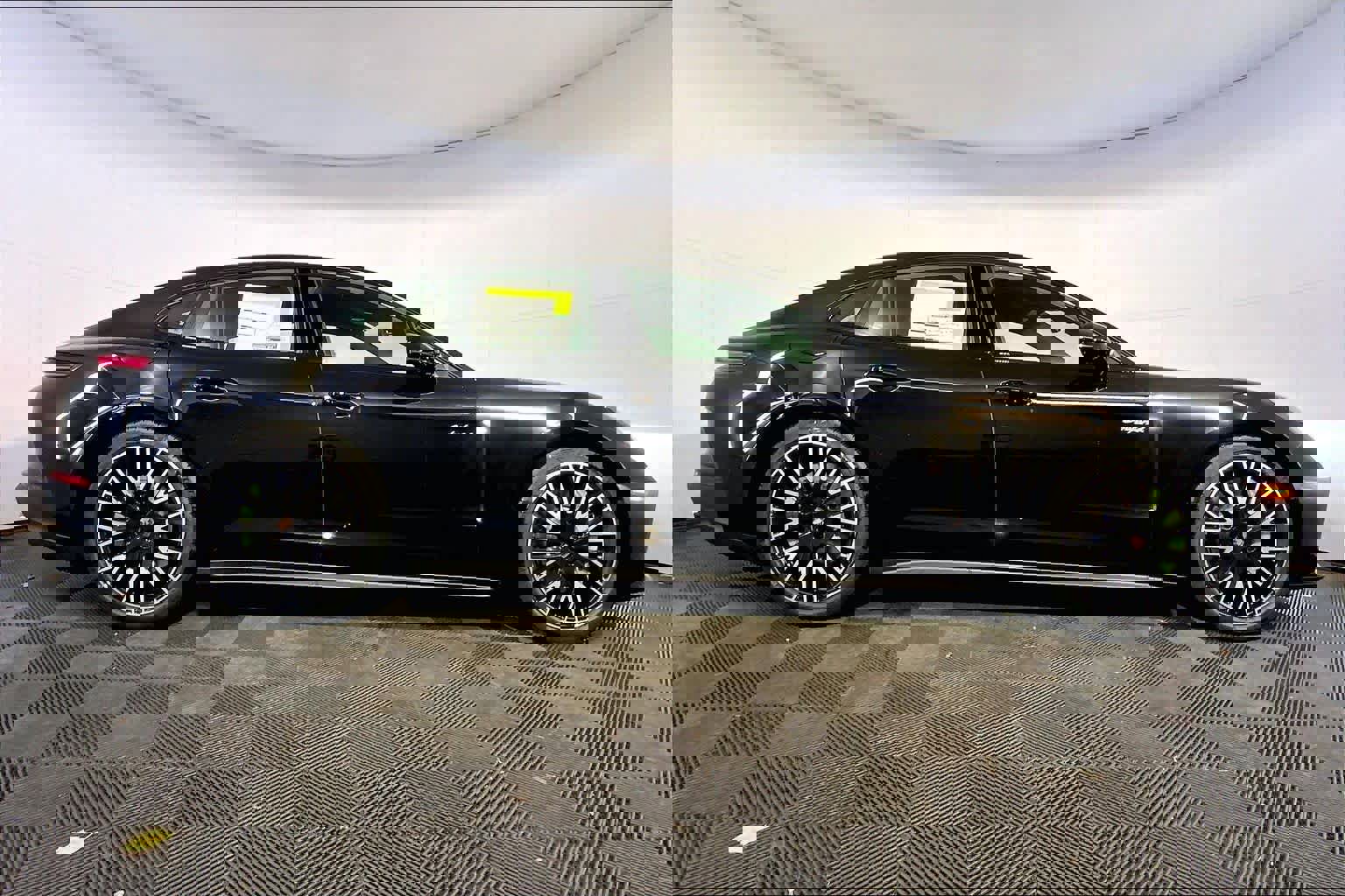 New 2026 Porsche Panamera 4 image 8