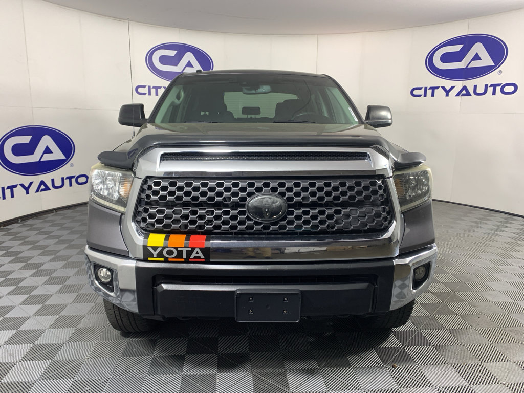 Used 2018 Toyota Tundra SR5 w/ SR5 Upgrade Package AWD/4WD image 9