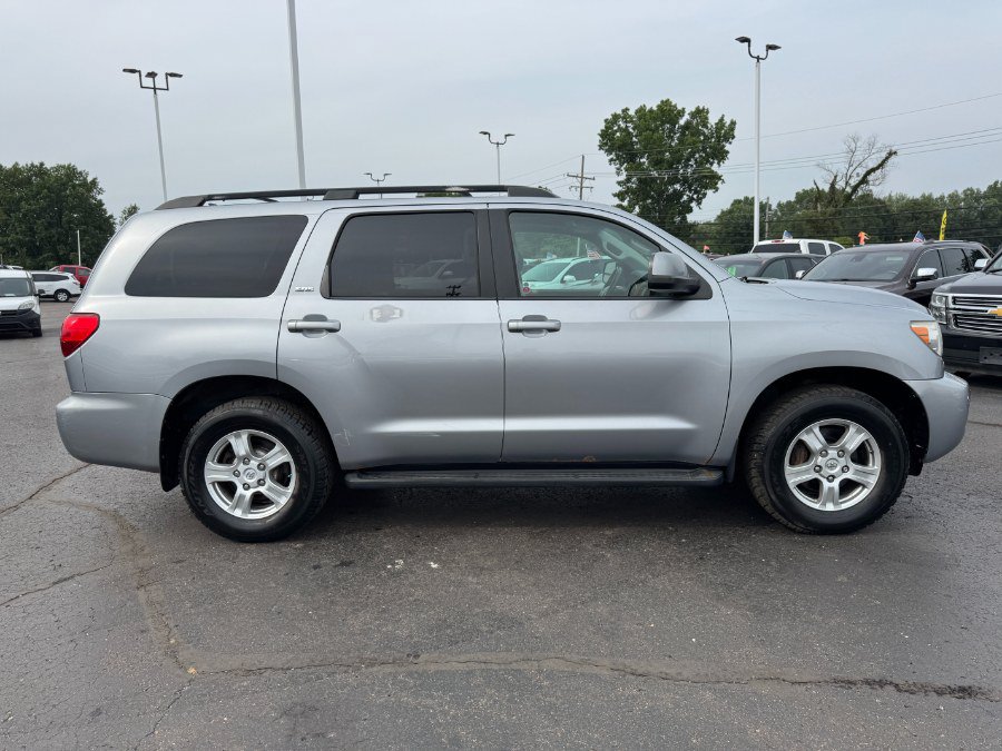 Used 2014 Toyota Sequoia SR5 AWD/4WD image 6