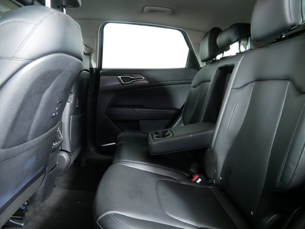 Used 2024 Kia Sportage EX AWD/4WD image 18