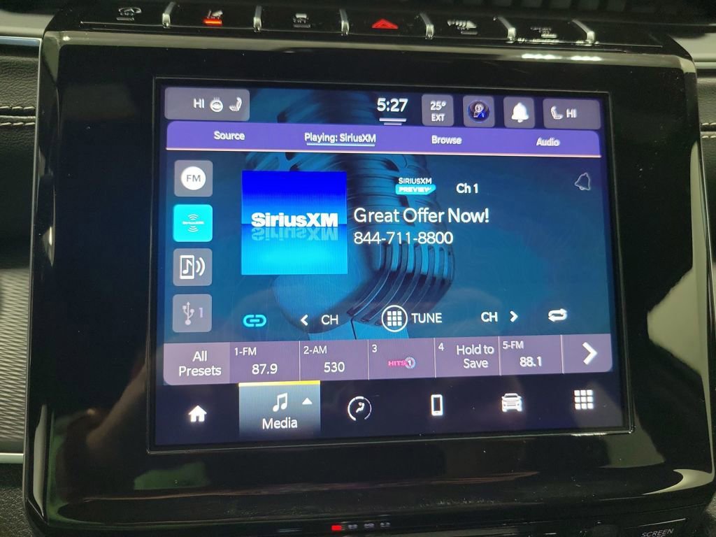 New 2025 Jeep Grand Cherokee L Laredo w/ Luxury Tech Group I image 15