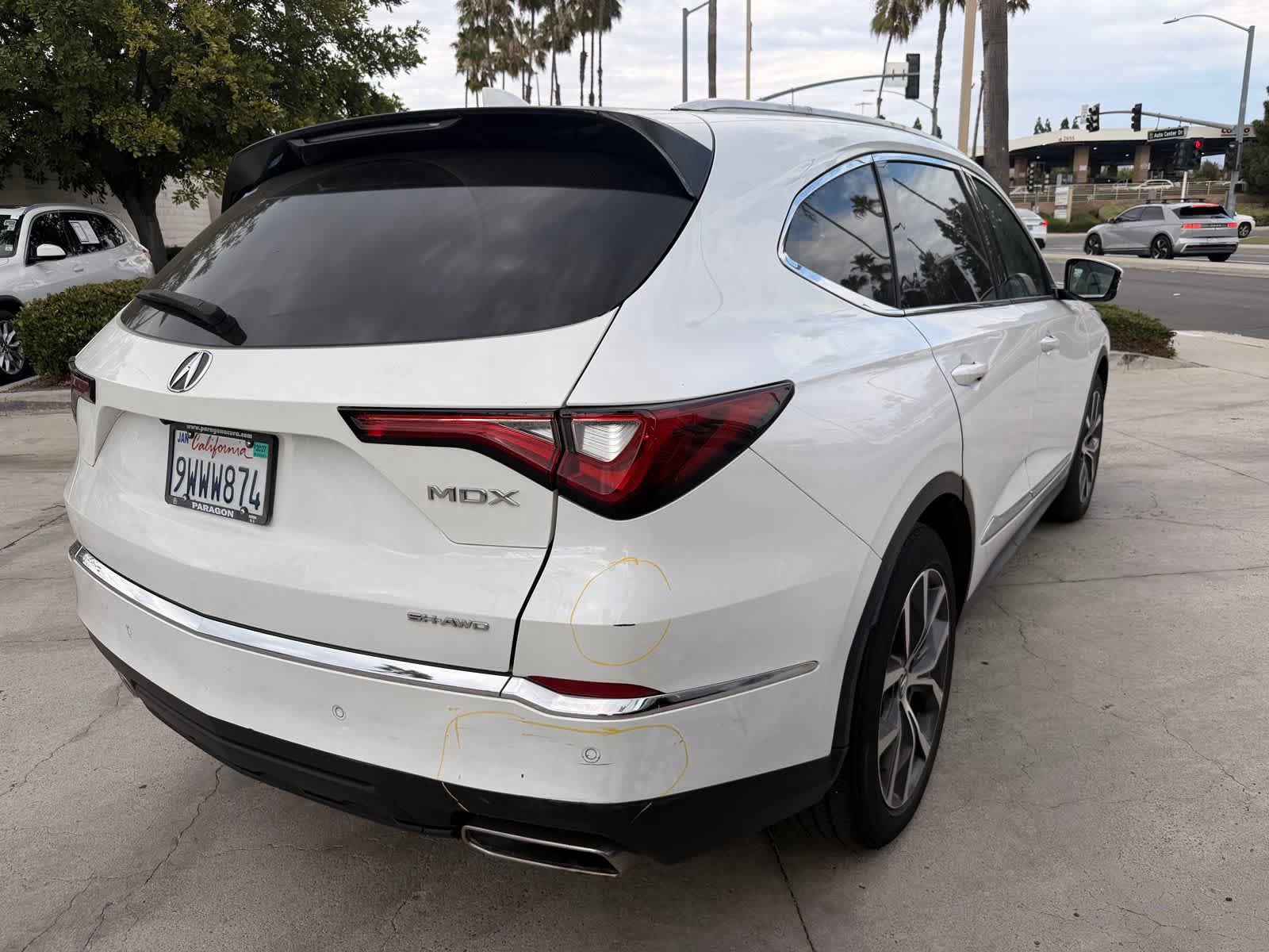 Used 2022 Acura MDX SH-AWD w/ Technology Package image 5