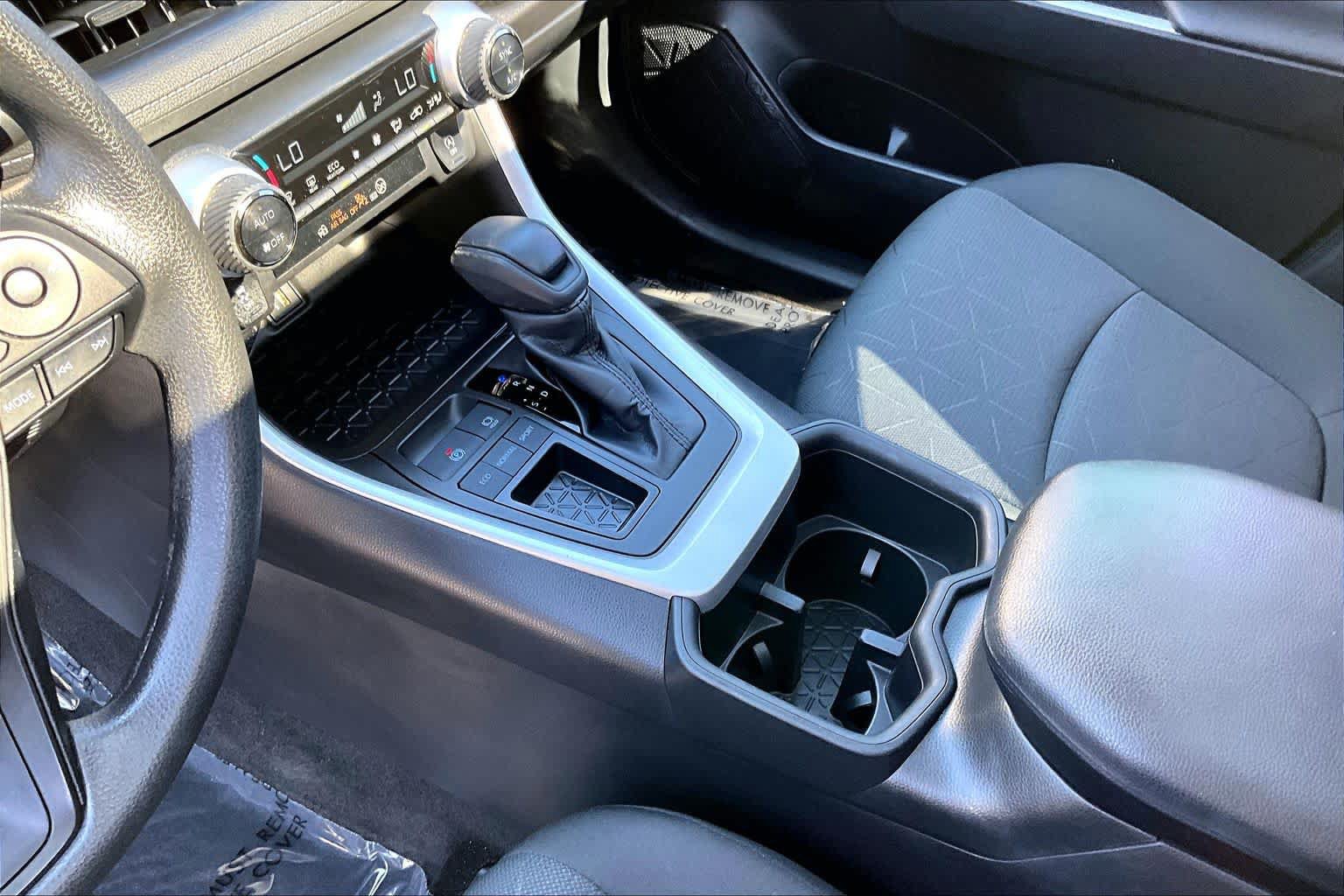 Used 2023 Toyota RAV4 XLE w/ Convenience Package FWD image 17