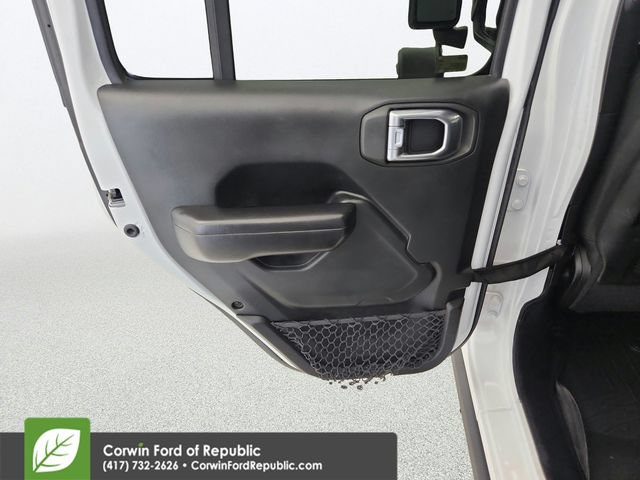 Used 2021 Jeep Wrangler Unlimited Rubicon w/ LED Lighting Group AWD/4WD image 23