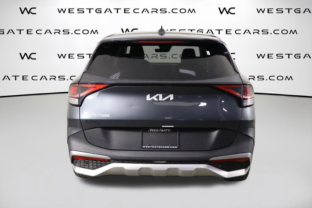 Used 2024 Kia Sportage EX FWD image 4