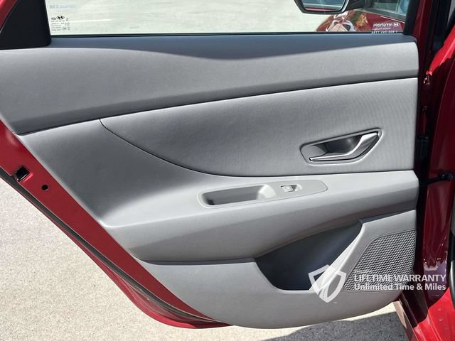 Certified 2025 Hyundai Elantra SEL FWD image 19