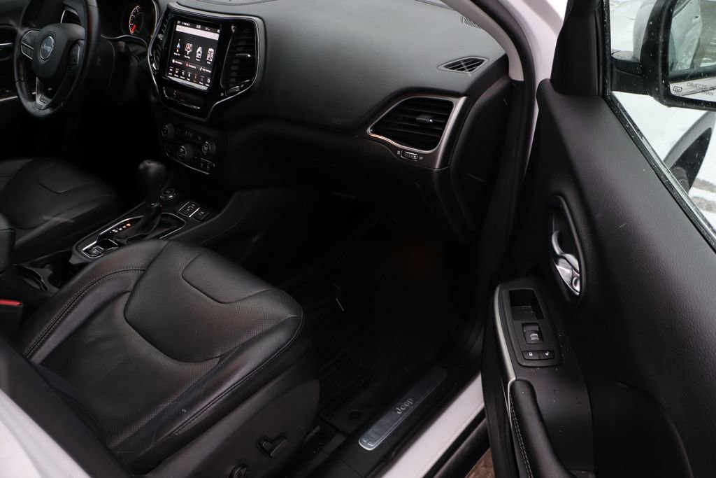 Used 2020 Jeep Cherokee Limited image 46