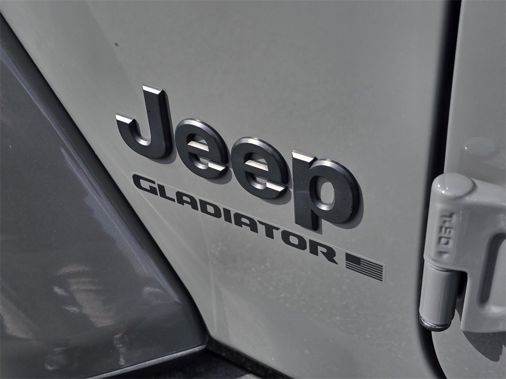 Certified 2023 Jeep Gladiator Overland image 10