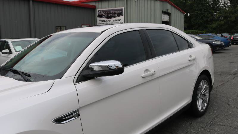 Used 2019 Ford Taurus Limited FWD image 4