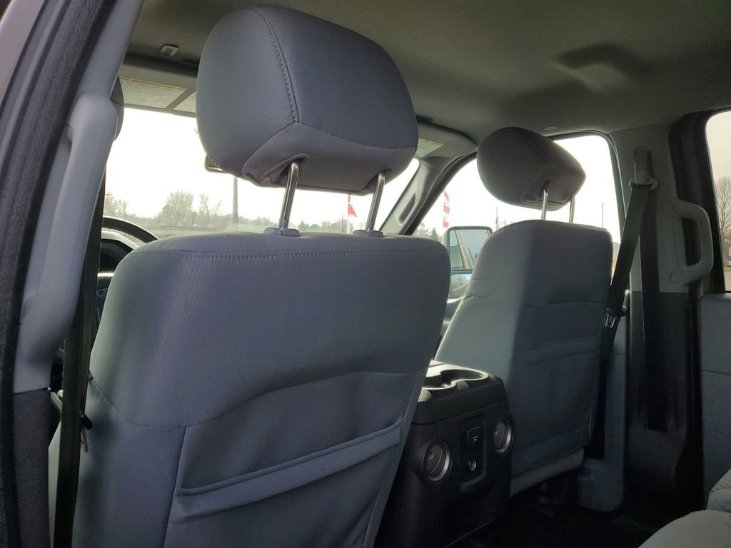 Used 2015 Ford F250 XLT w/ FX4 Off-Road Package AWD/4WD image 28