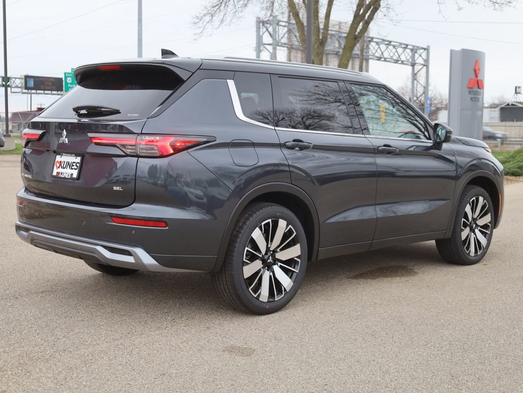 New 2025 Mitsubishi Outlander SEL image 10