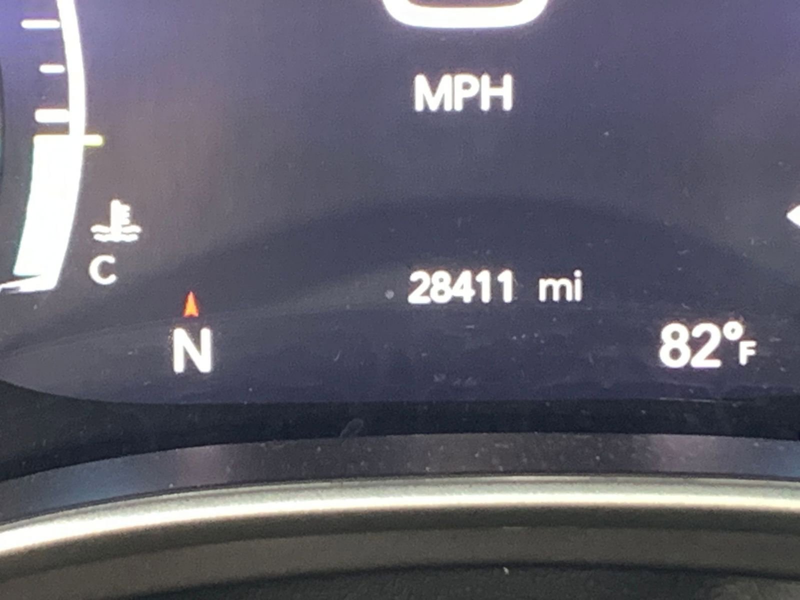 Used 2024 Chrysler Pacifica Touring-L image 9