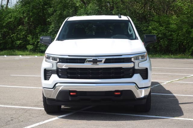 Used 2022 Chevrolet Silverado 1500 LT AWD/4WD image 7