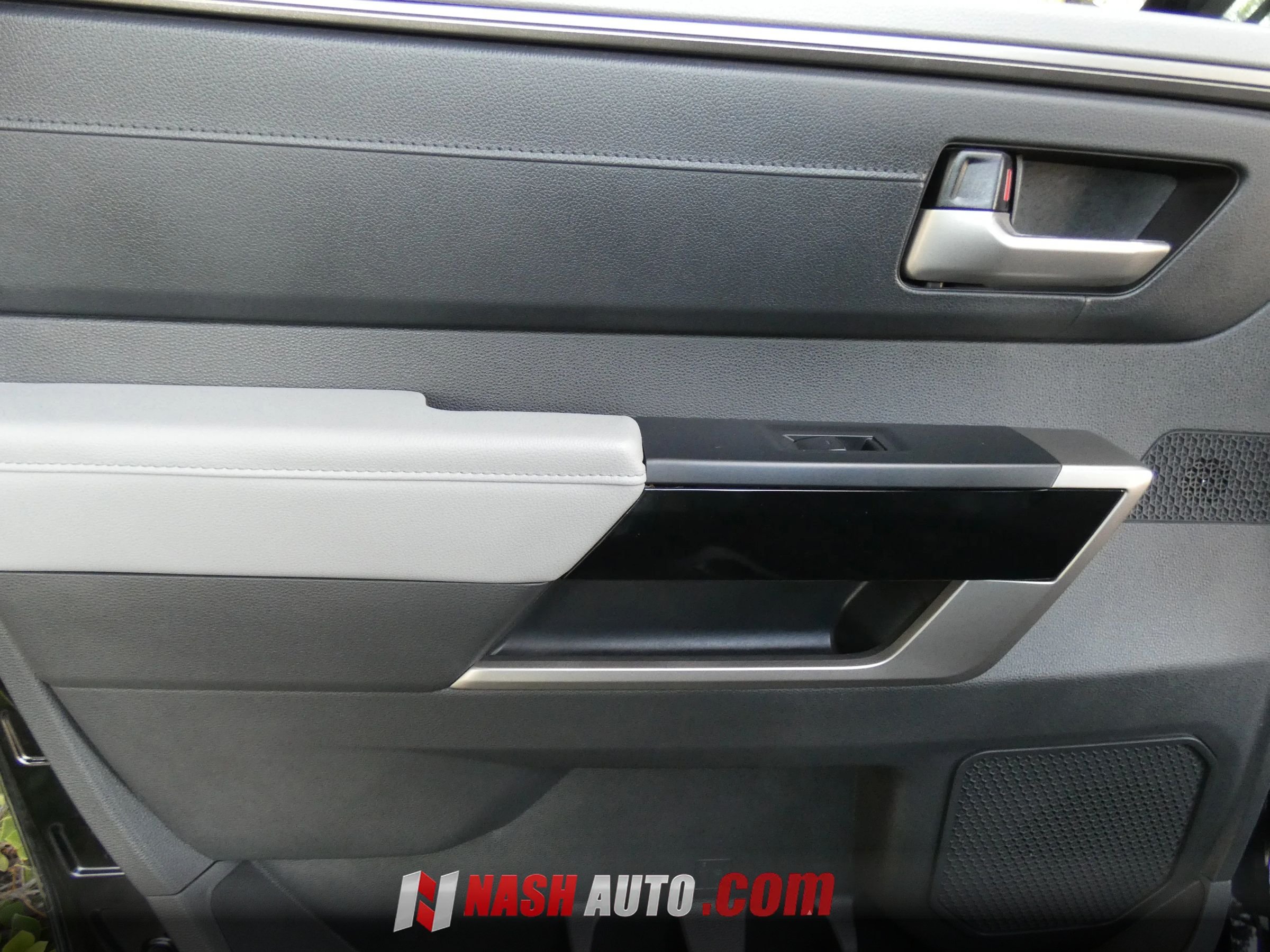 Used 2024 Toyota Tundra Limited w/ Power Package AWD/4WD image 46