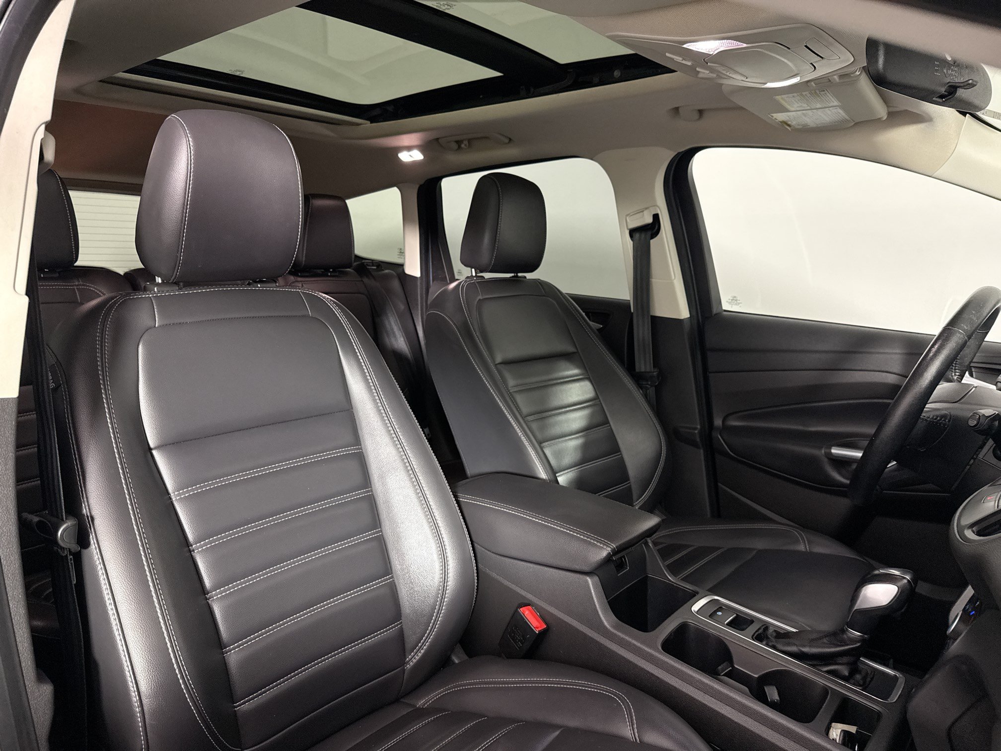 Used 2019 Ford Escape SEL AWD/4WD image 36