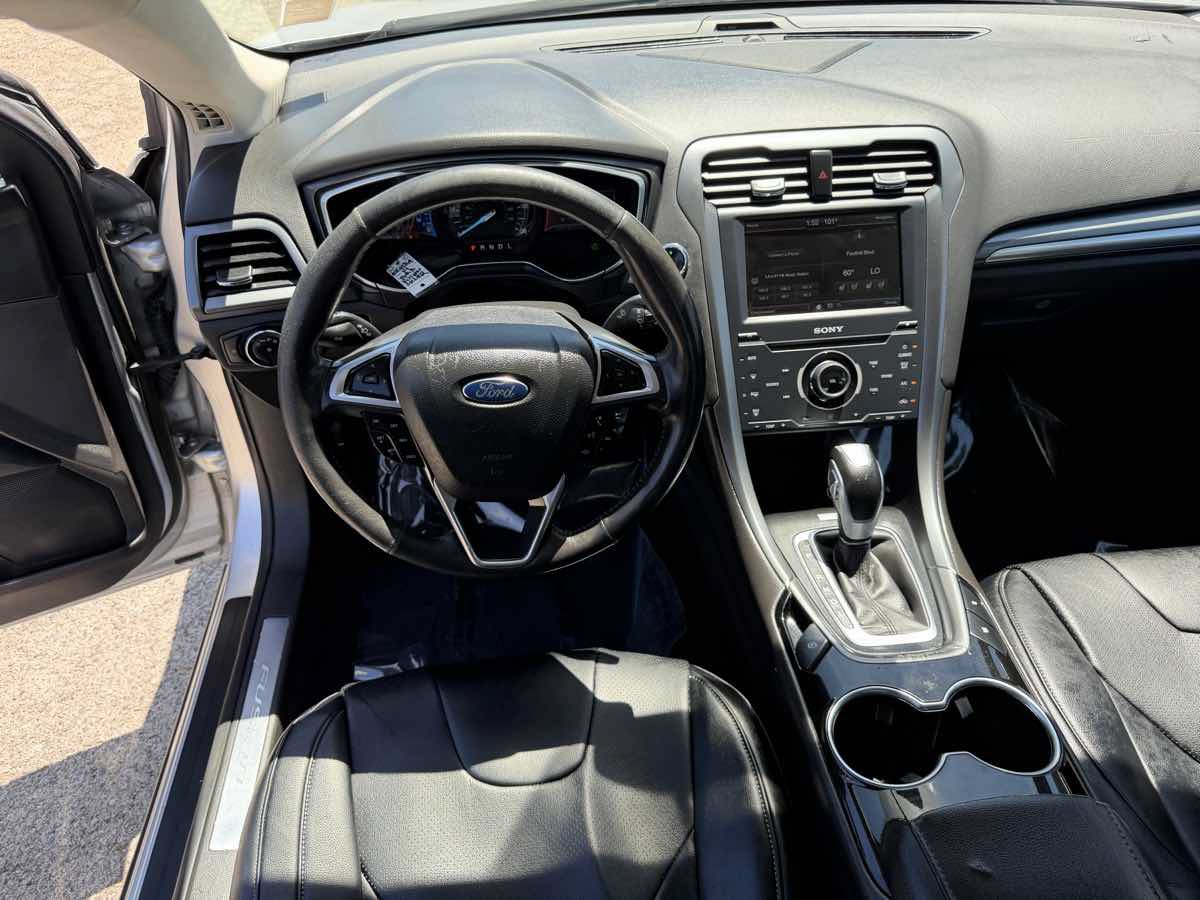 Used 2014 Ford Fusion Energi Titanium FWD image 18