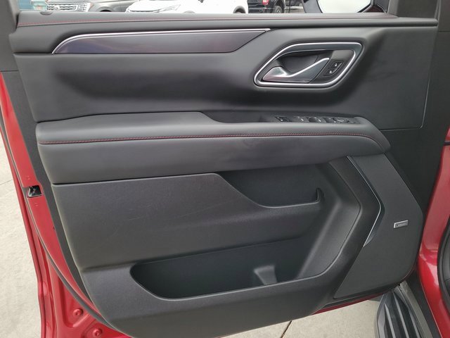 Used 2024 Chevrolet Suburban RST w/ Luxury Package image 10