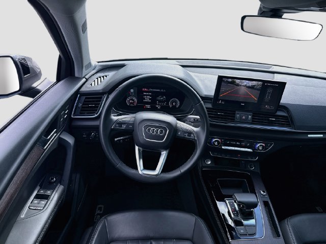 Used 2023 Audi Q5 2.0T Premium Plus w/ Premium Plus Package AWD/4WD image 31