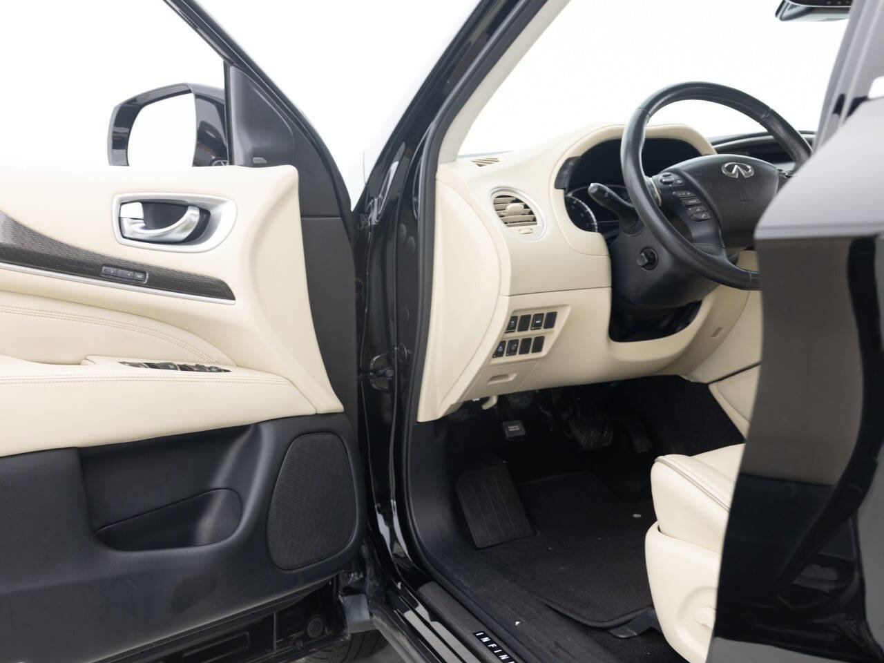 Used 2019 INFINITI QX60 Luxe w/ Essential Package image 24