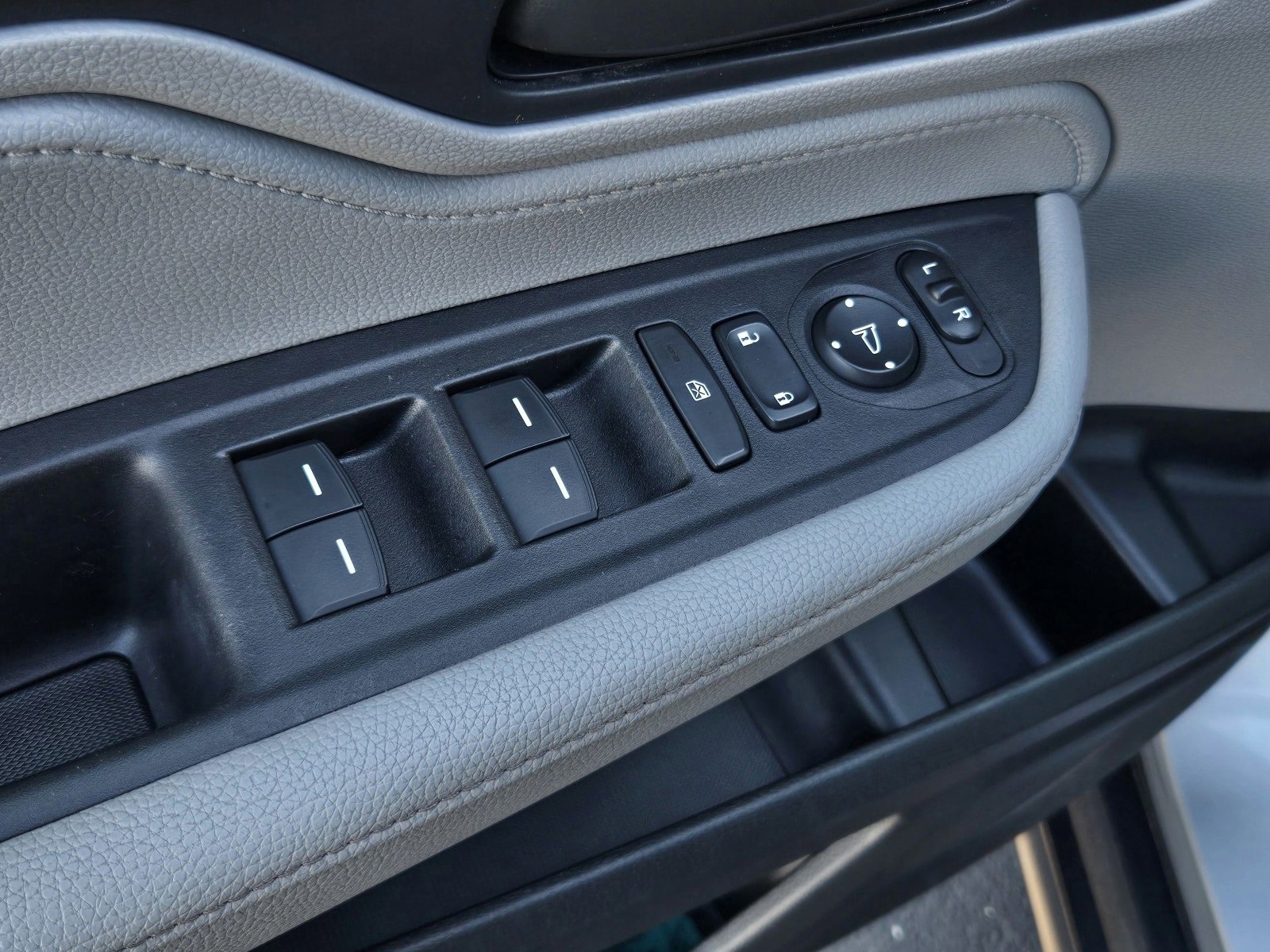 Used 2024 Honda Odyssey EX-L image 8