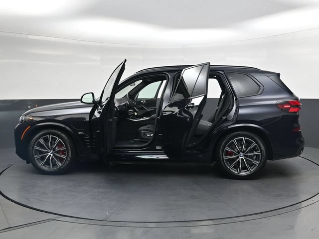 New 2026 BMW X5 xDrive50e w/ M Sport Package AWD/4WD image 41