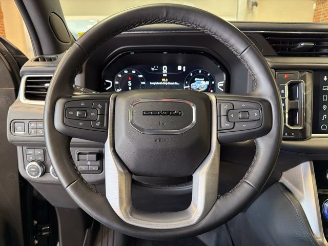 Used 2023 GMC Yukon XL Denali w/ Max Trailering Package AWD/4WD image 16
