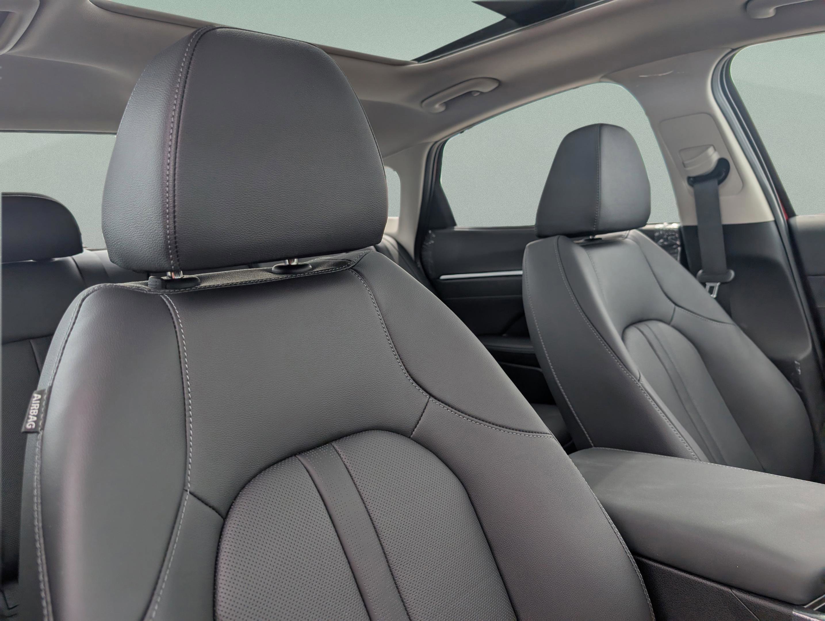 New 2025 Hyundai Sonata Limited image 23