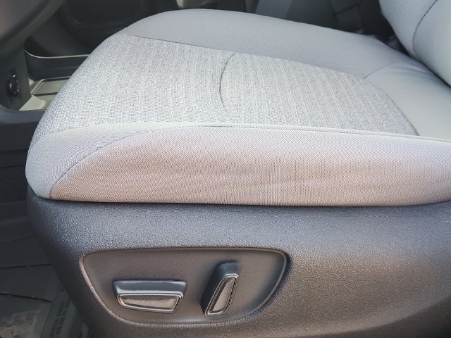 New 2026 Toyota Sienna LE FWD image 22