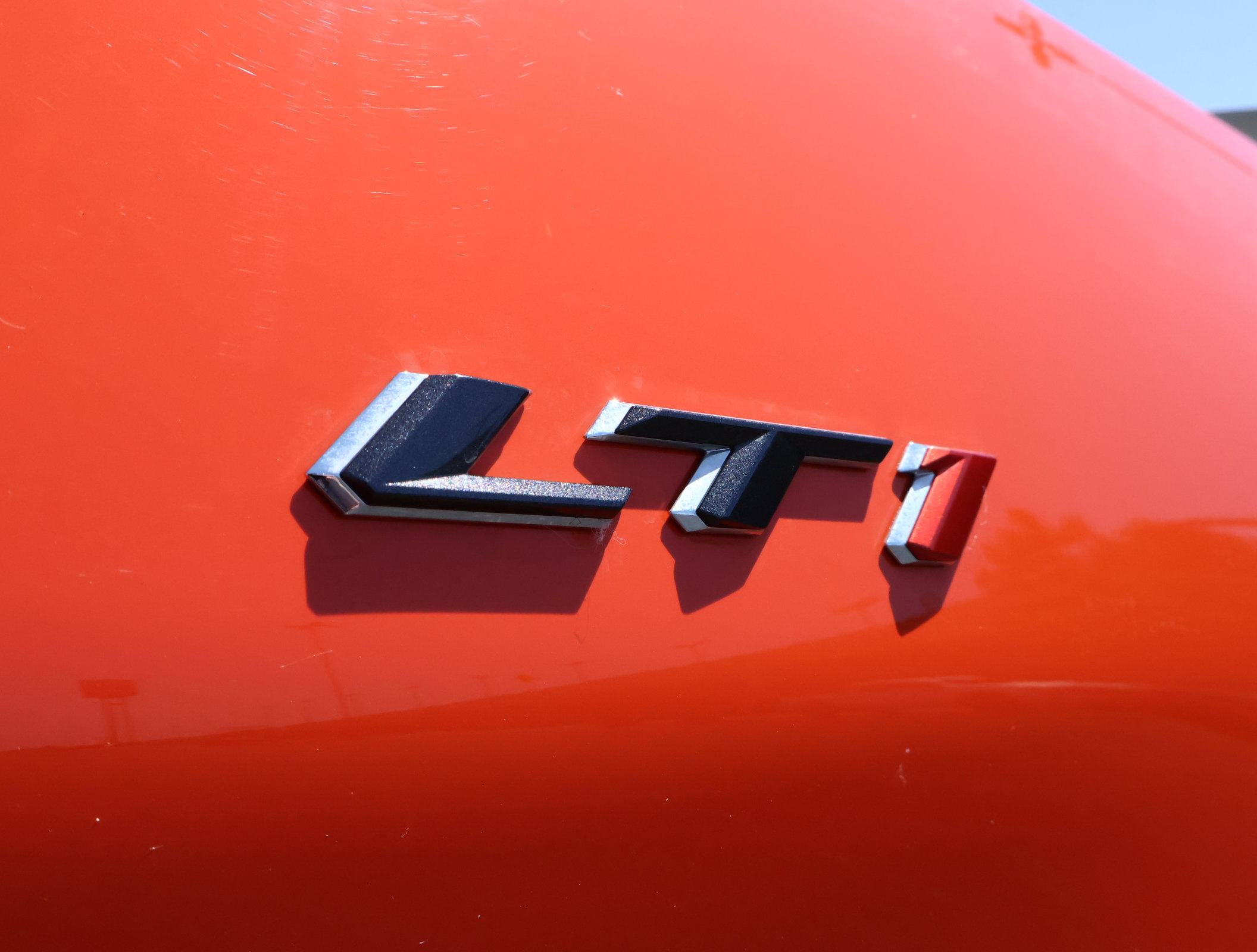 Used 2020 Chevrolet Camaro LT RWD image 6