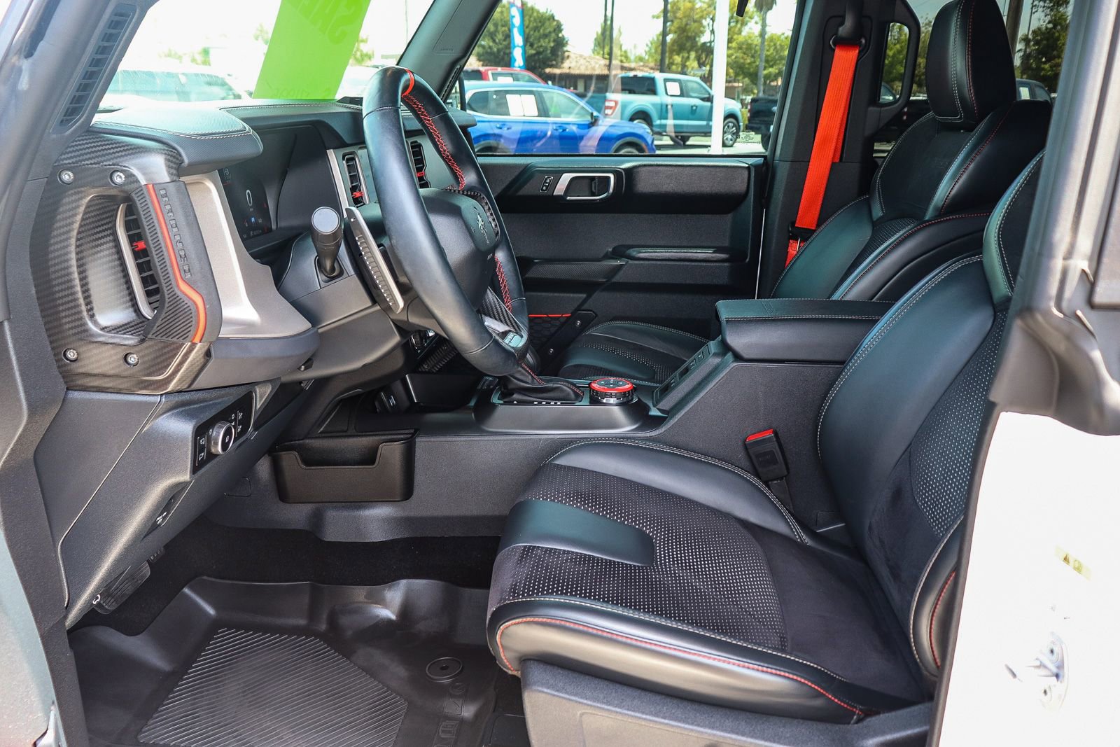 Certified 2024 Ford Bronco Raptor w/ Interior Carbon Fiber Pack 6 AWD/4WD image 18