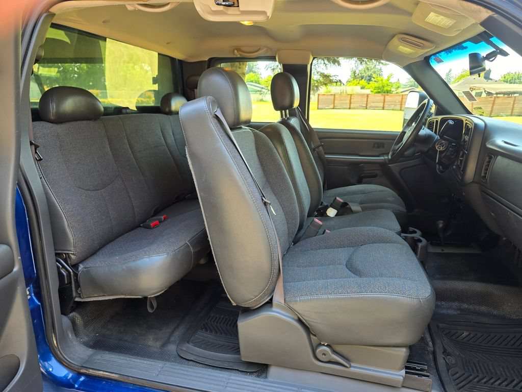 Used 2004 Chevrolet Silverado 1500 W/T w/ Light Duty Power Package AWD/4WD image 14