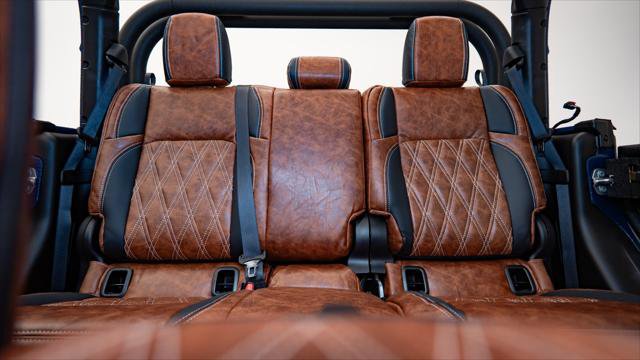 Used 2025 Jeep Gladiator Sport image 32