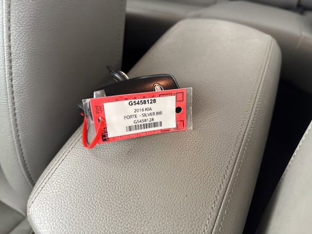 Used 2016 Kia Forte EX w/ EX Premium Package image 29