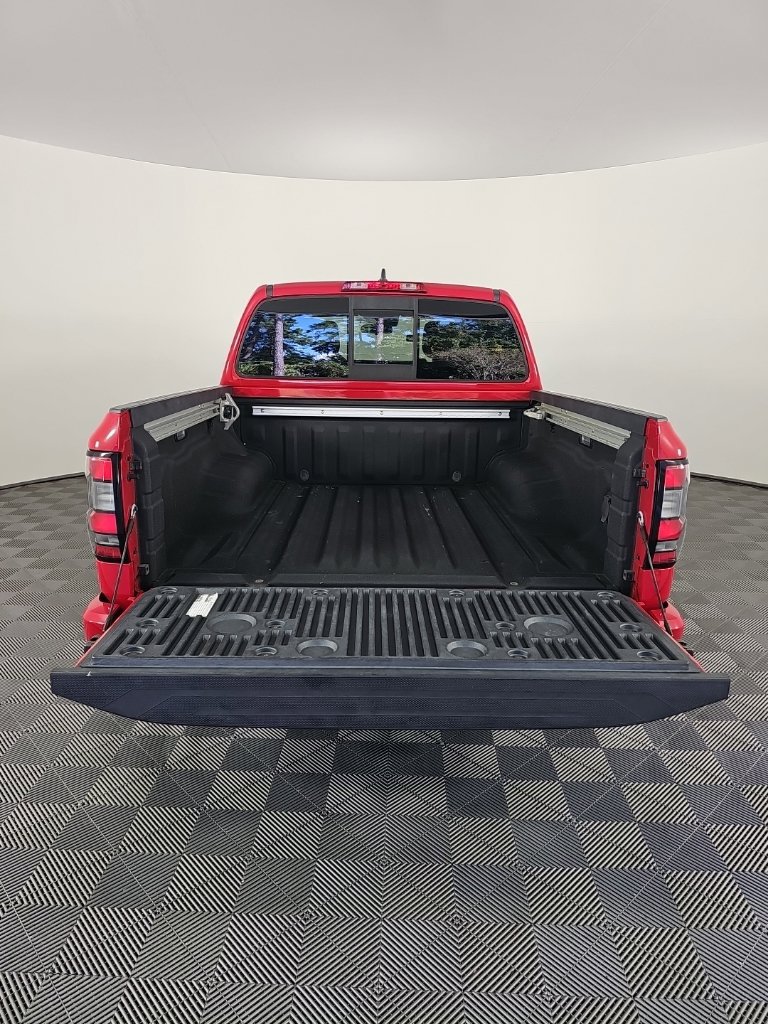 Used 2022 Nissan Frontier SV AWD/4WD image 13