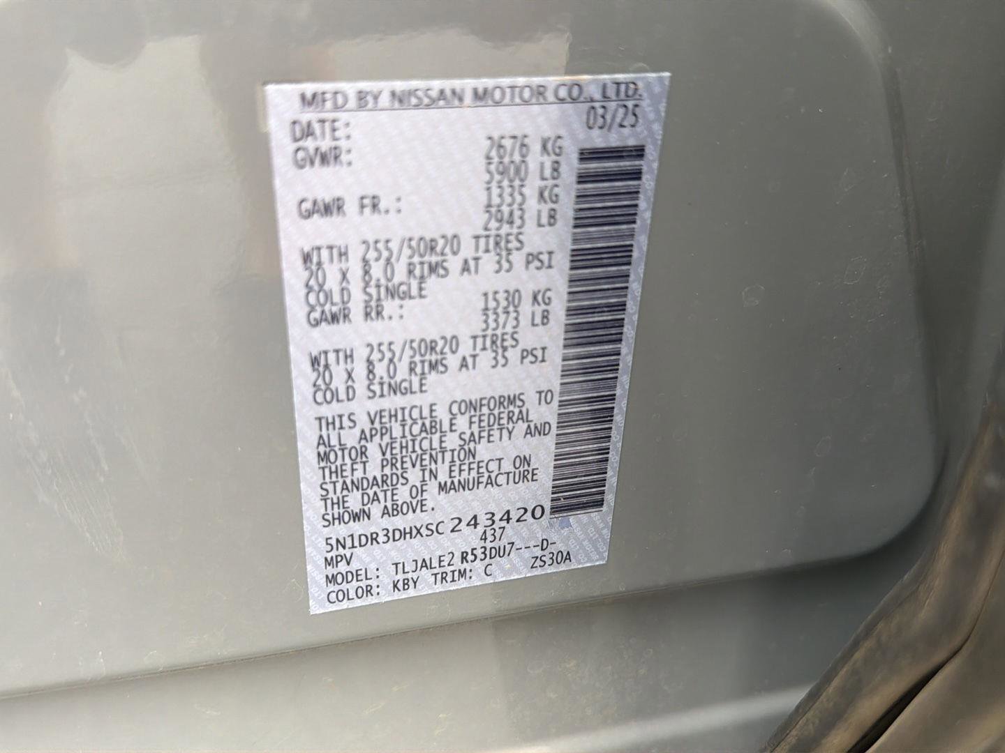 Used 2025 Nissan Pathfinder Platinum FWD image 46