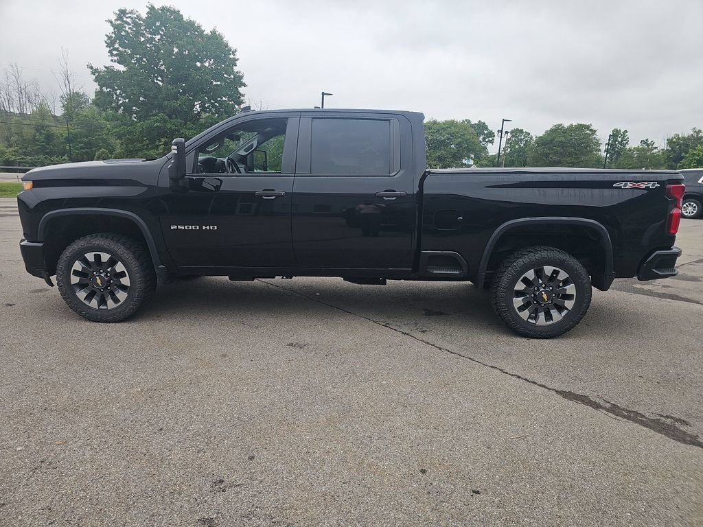 Used 2021 Chevrolet Silverado 2500 Custom w/ Custom Convenience Package AWD/4WD image 11