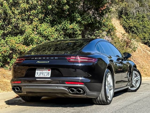 Used 2018 Porsche Panamera 4 image 17