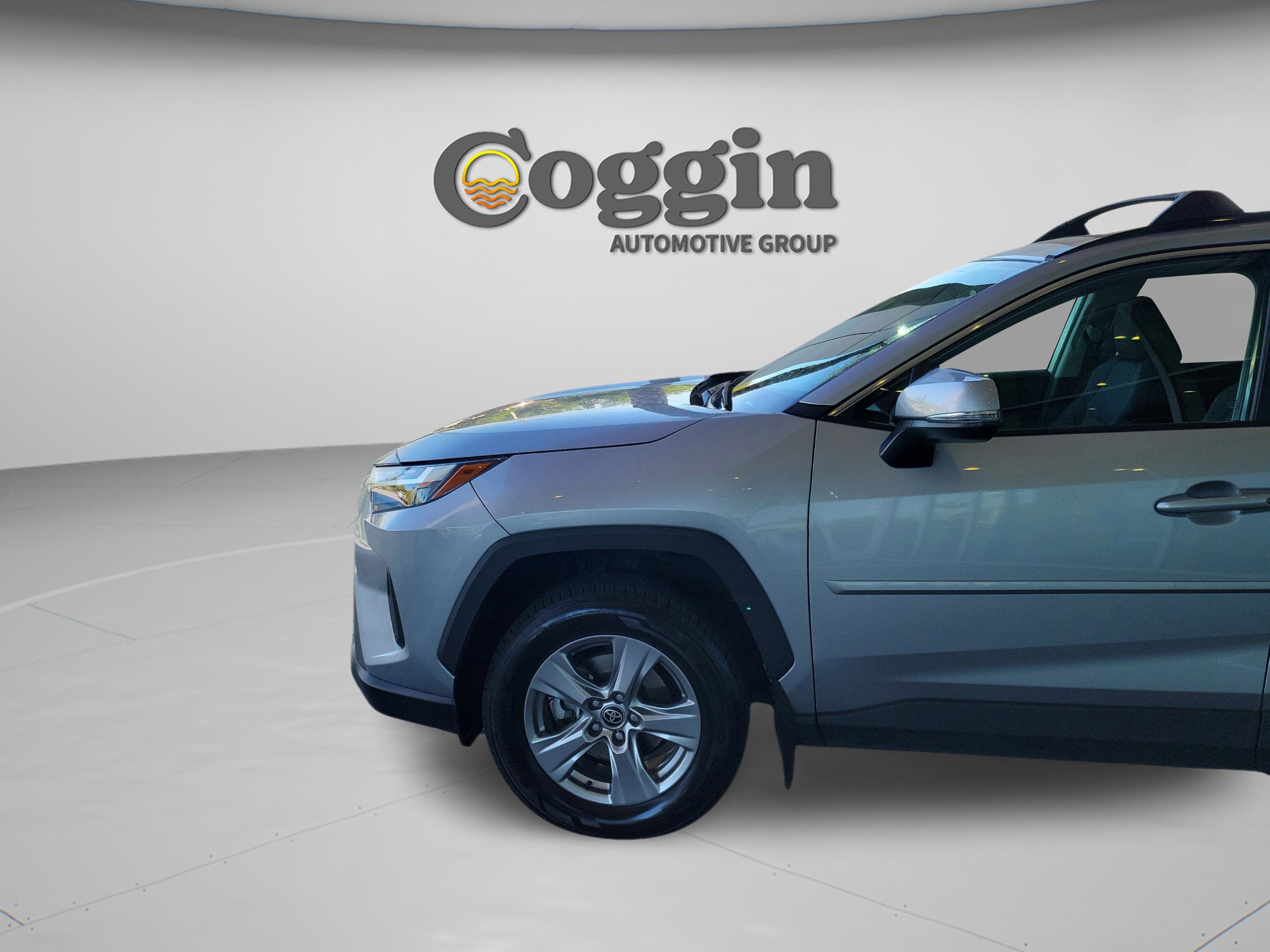 Used 2024 Toyota RAV4 XLE w/ Convenience Package image 29