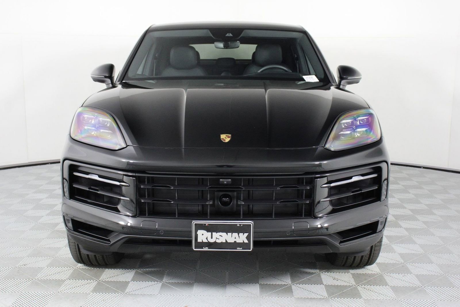 Certified 2025 Porsche Cayenne Coupe image 10